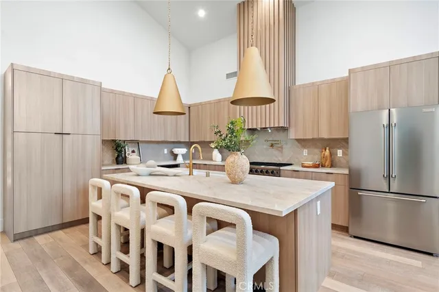 $1,955,000 | 17442 Coronado Lane, Huntington Beach, CA 92647