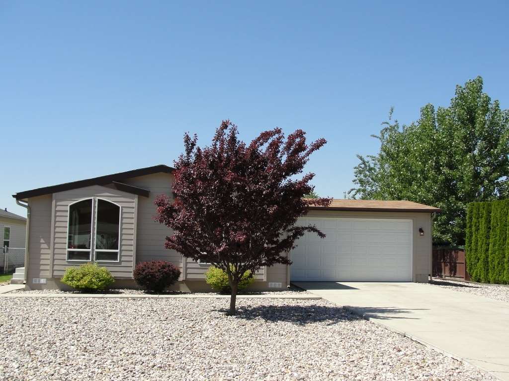 206 Meadowmere Road Deer Park, WA 99006 - Photo 1 of 20 Gallery Image 1