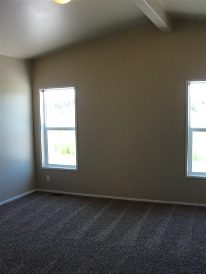 206 Meadowmere Road Deer Park, WA 99006 - Photo 9 of 20 Gallery Image 9