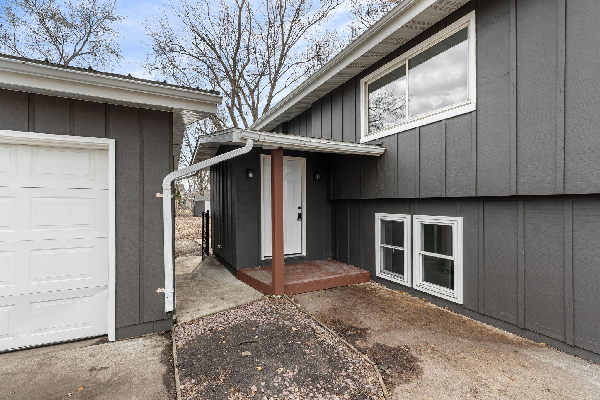 633 3rd Street Northeast Blooming Prairie, MN 55917 - Photo 2 of 47