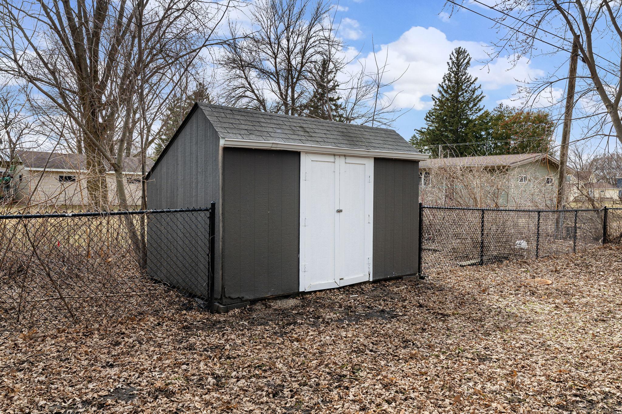 633 3rd Street Northeast Blooming Prairie, MN 55917 - Photo 7 of 47