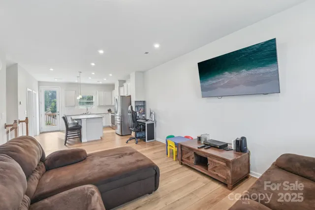 $344,500 | 1134 Keydet Drive, Charlotte, NC 28216