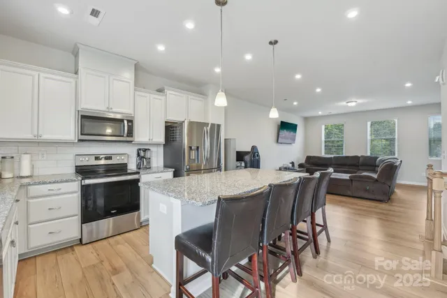 $344,500 | 1134 Keydet Drive, Charlotte, NC 28216