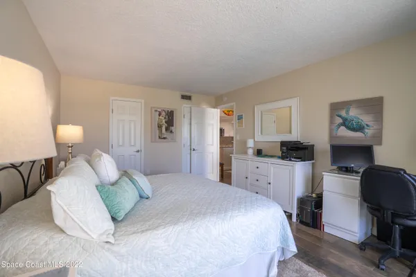 $2,900 | 4800 Ocean Beach Boulevard, Unit 215, Cocoa Beach, FL 32931