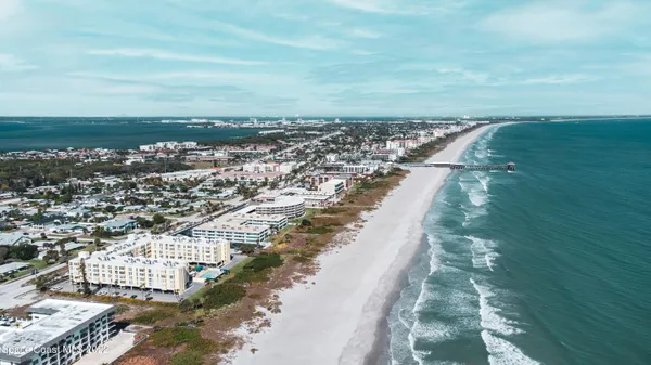 $2,900 | 4800 Ocean Beach Boulevard, Unit 215, Cocoa Beach, FL 32931
