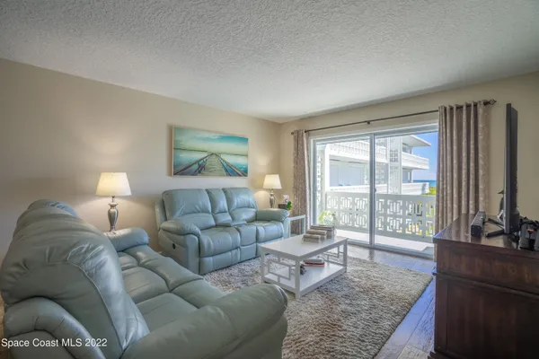 $2,900 | 4800 Ocean Beach Boulevard, Unit 215, Cocoa Beach, FL 32931