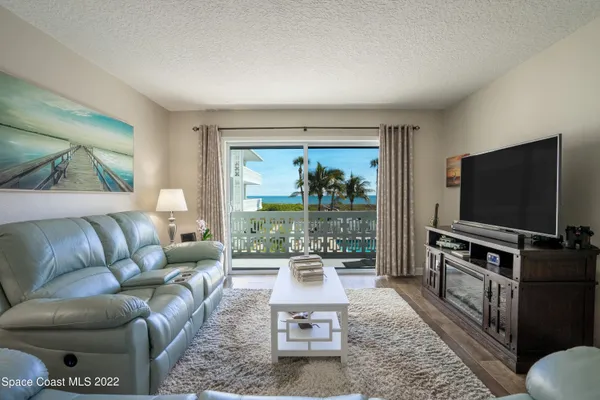 $2,900 | 4800 Ocean Beach Boulevard, Unit 215, Cocoa Beach, FL 32931