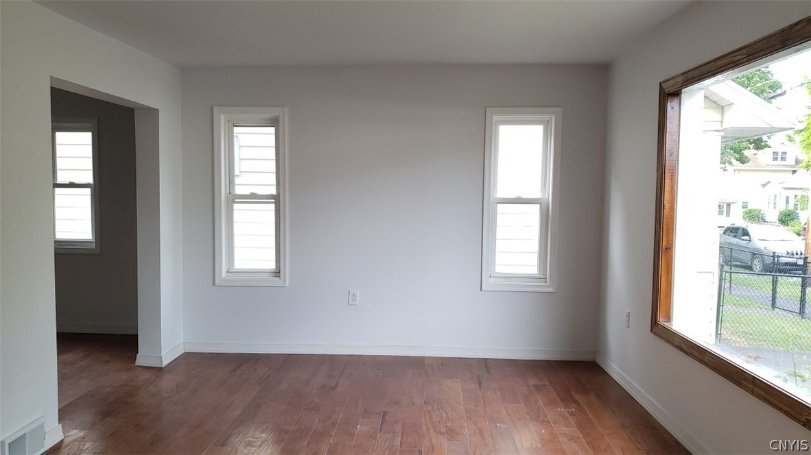 201 Roxford Road North Salina, NY 13208 - Photo 3 of 22 Gallery Image 3