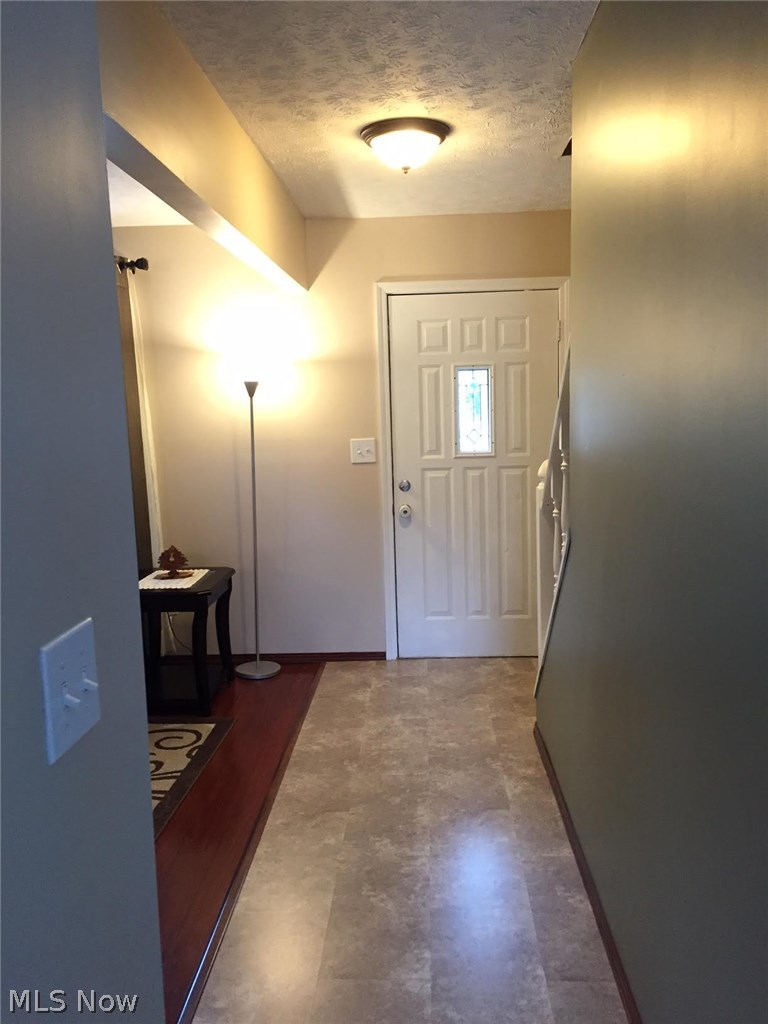 15288 Howe Road Strongsville, OH 44136 - Photo 2 of 24