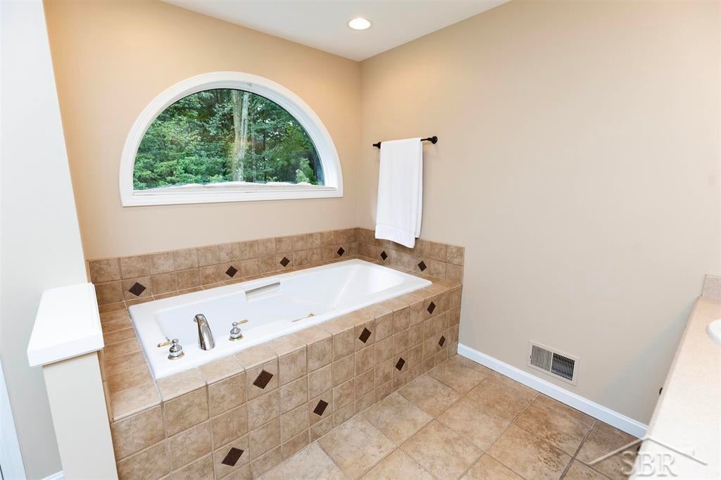 5407 Stone Ridge Drive Midland, MI 48640 - Photo 33 of 59 Gallery Image 33