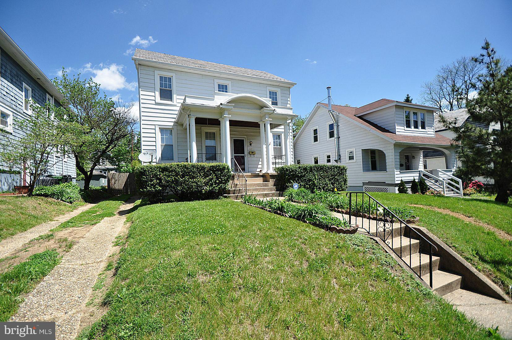 511 North Rock Glen Road Baltimore, MD 21229 - Photo 2 of 23 Exterior (Front)