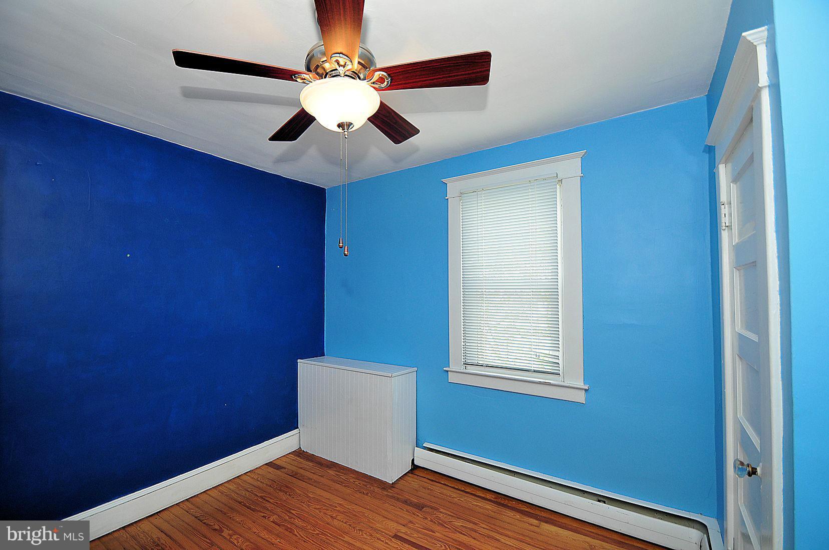 511 North Rock Glen Road Baltimore, MD 21229 - Photo 18 of 23 Bedroom