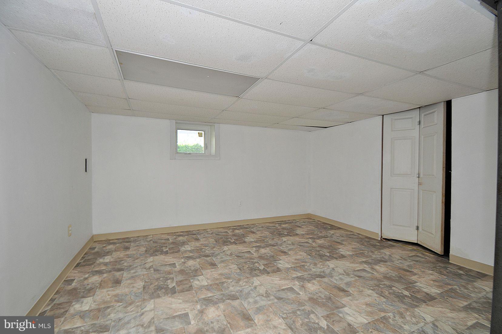511 North Rock Glen Road Baltimore, MD 21229 - Photo 20 of 23 Basement