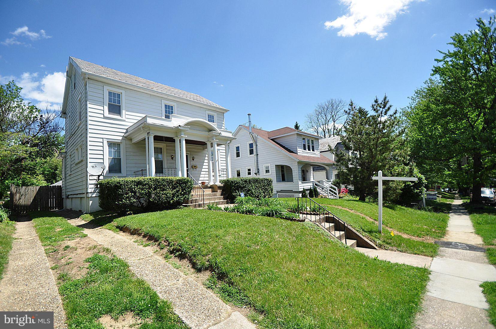 511 North Rock Glen Road Baltimore, MD 21229 - Photo 3 of 23 Exterior (Front)