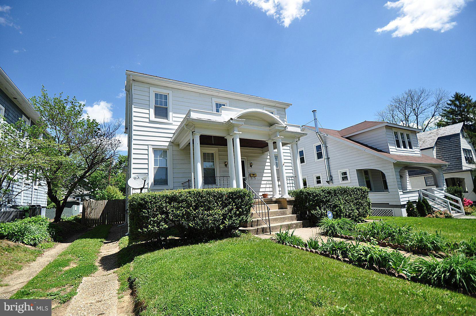 511 North Rock Glen Road Baltimore, MD 21229 - Photo 4 of 23 Exterior (Front)