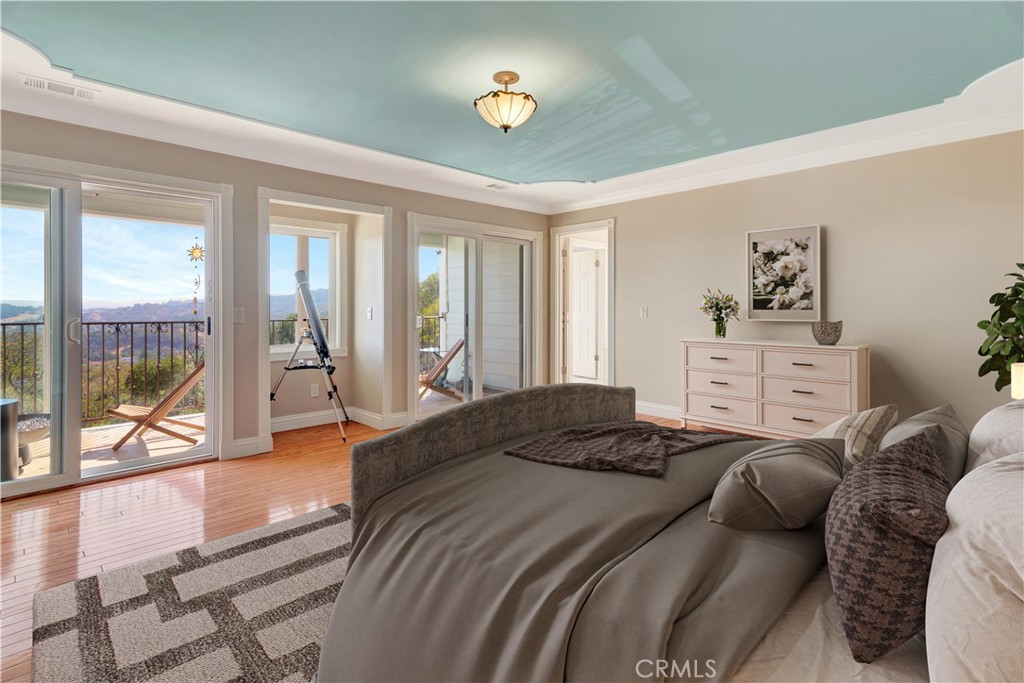 9345 Barranco Road Atascadero, CA 93422 - Photo 18 of 49 Main bedroom with awesome views.