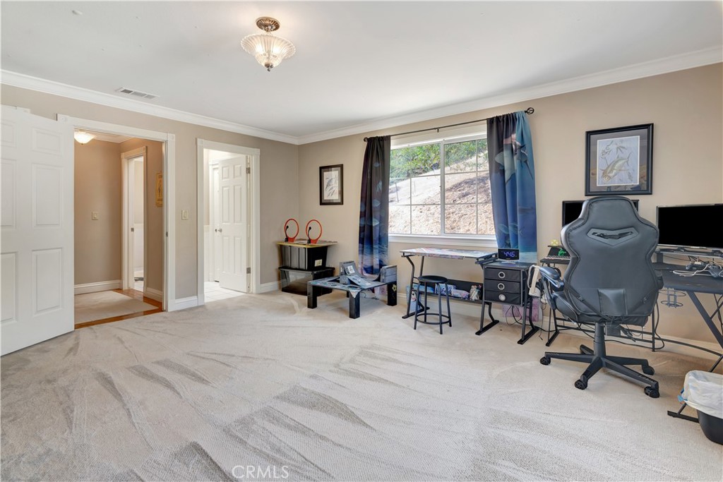 9345 Barranco Road Atascadero, CA 93422 - Photo 29 of 49 2nd. baedroom.