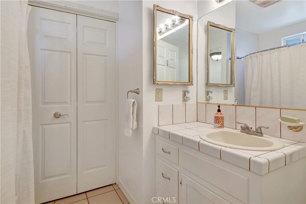 9345 Barranco Road Atascadero, CA 93422 - Photo 34 of 49 Bathroom near bonus room/game room