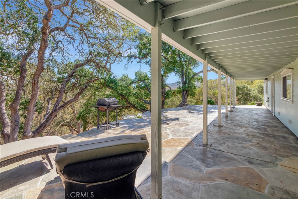 9345 Barranco Road Atascadero, CA 93422 - Photo 41 of 49 Guest house has its own patio with views.