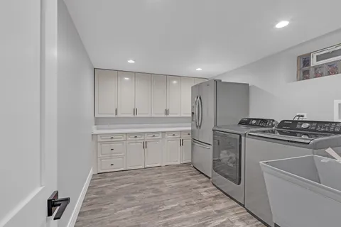 $1,200,000 | 1866 Berry Lane, Des Plaines, IL 60018