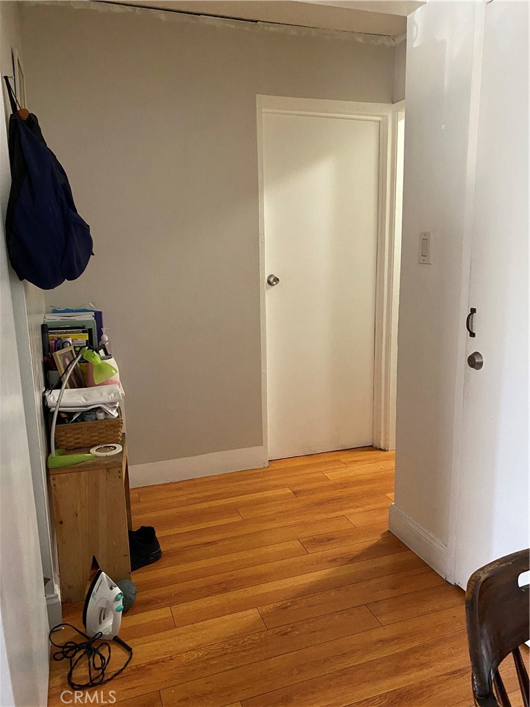 21 Scottsdale Drive Carson, CA 90745 - Photo 6 of 13 a view of entryway with wooden floor