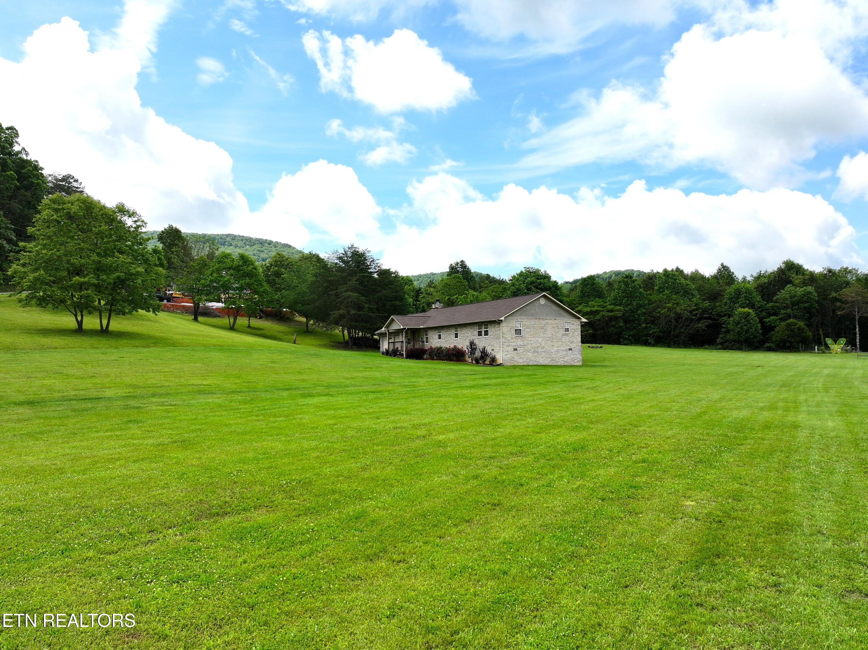 3643 Thomas Cross Road Sevierville, TN 37876 - Photo 10 of 48 DJI_20250514121011_0136_D