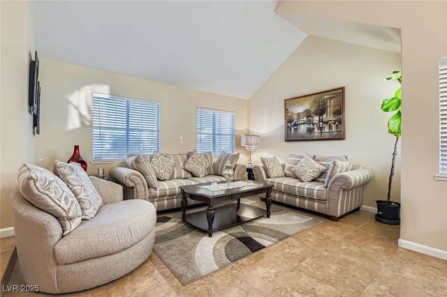 $570,000 | 405 Donner Pass Drive, Henderson, NV 89014