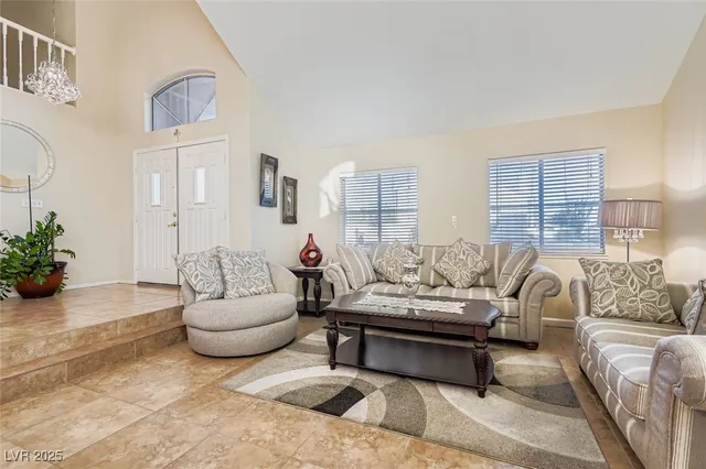 $570,000 | 405 Donner Pass Drive, Henderson, NV 89014