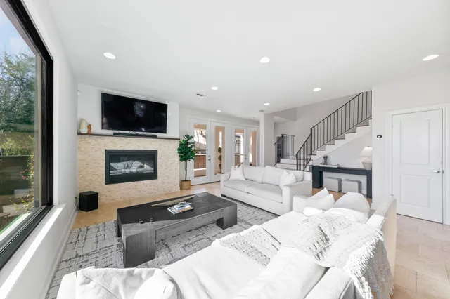 $1,150,000 | 4301 Vivian Street, Bellaire, TX 77401