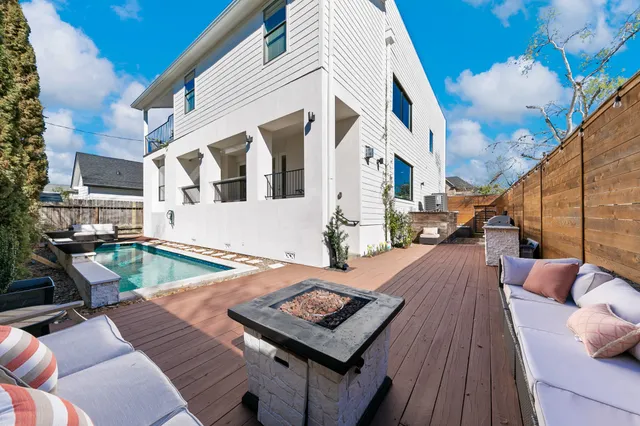 $1,150,000 | 4301 Vivian Street, Bellaire, TX 77401