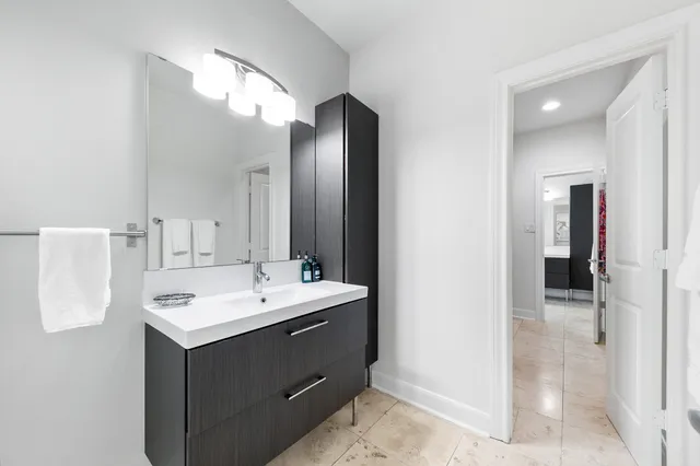 $1,150,000 | 4301 Vivian Street, Bellaire, TX 77401