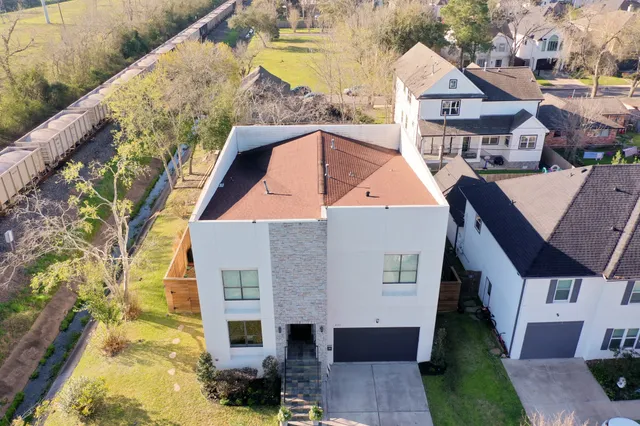 $1,150,000 | 4301 Vivian Street, Bellaire, TX 77401