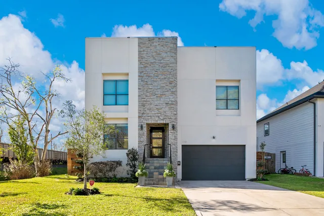 $1,150,000 | 4301 Vivian Street, Bellaire, TX 77401