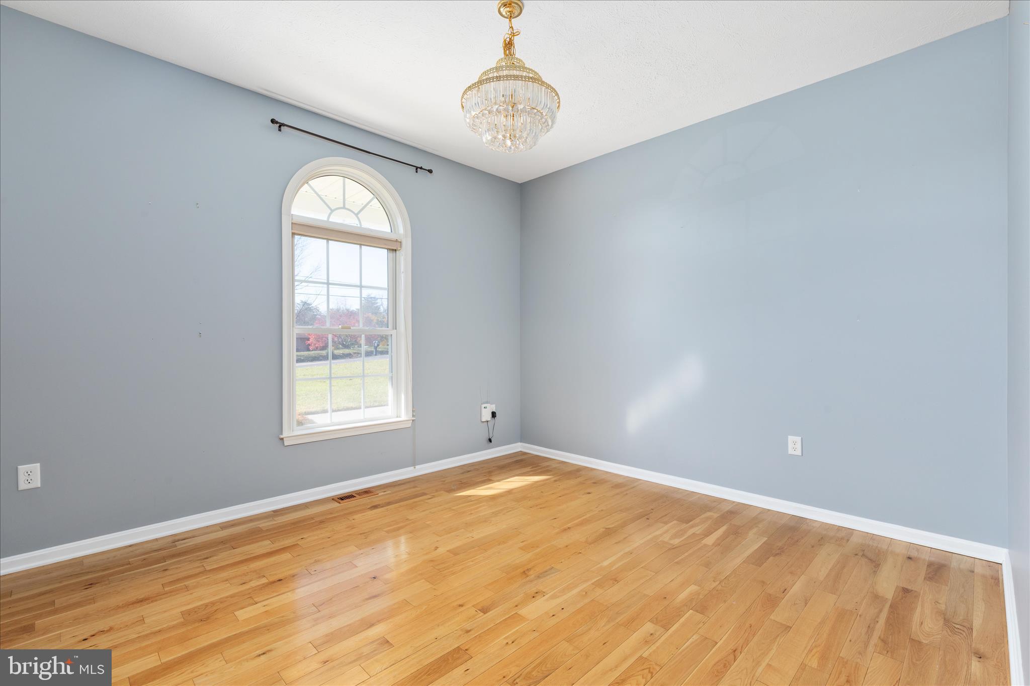 1286 Three Run Road Inwood, WV 25428 - Photo 11 of 74 an empty room with windows