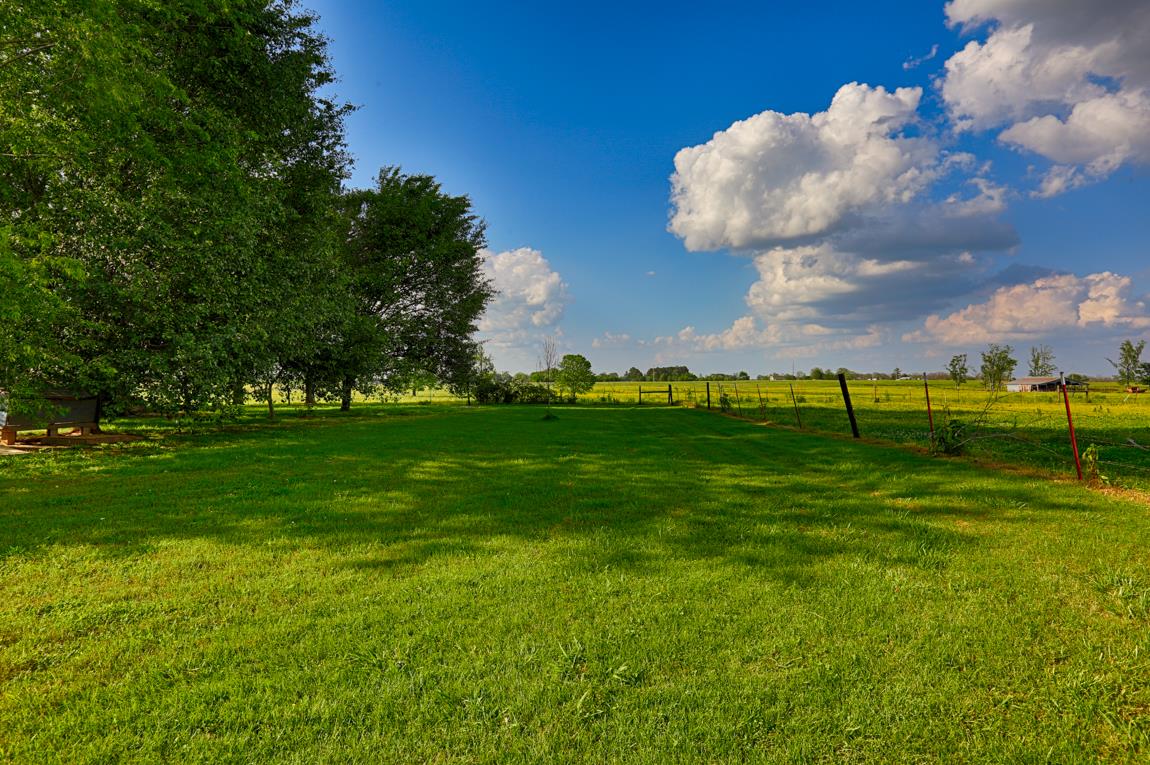 52 Power Station Road Taft, TN 38488 - Photo 10 of 30 a view of a golf course with a lake