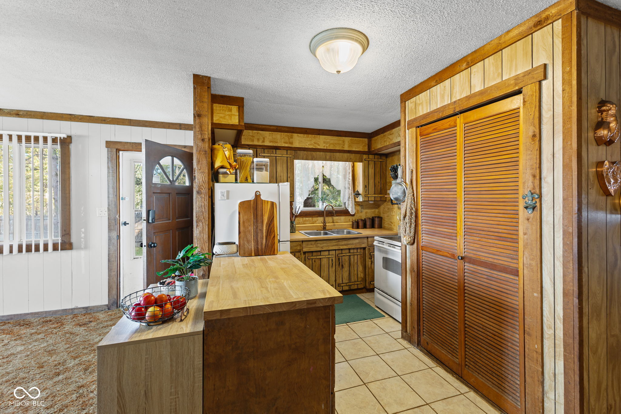 4555 Wolf Trail Poland, IN 47868 - Photo 12 of 32