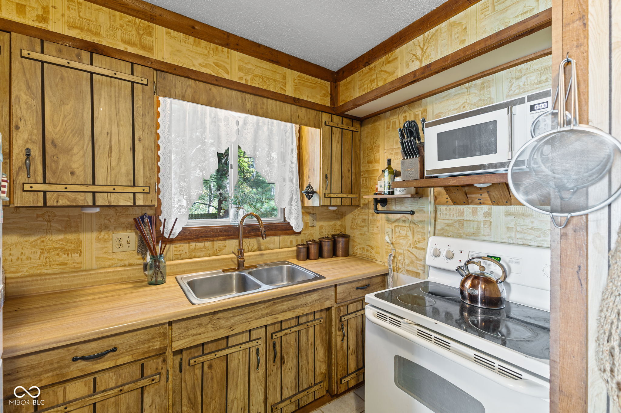 4555 Wolf Trail Poland, IN 47868 - Photo 15 of 32