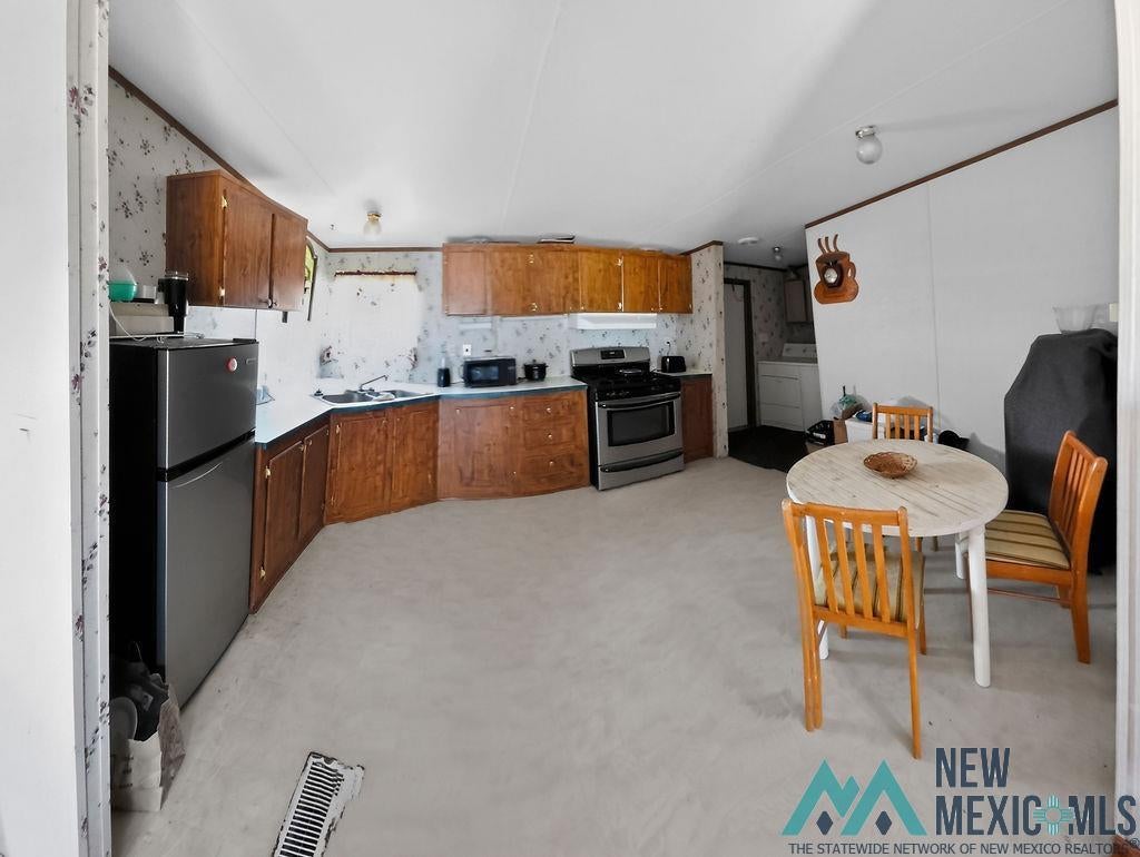 1750 Bronce Road Southeast Deming, NM 88030 - Photo 5 of 20 Gallery Image 5