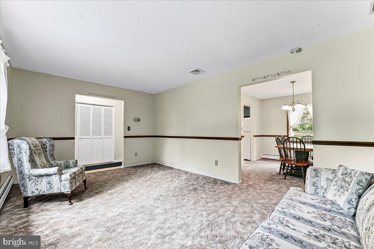 2108 Deer Path Nottingham, PA 19362 - Photo 9 of 39 Gallery Image 9
