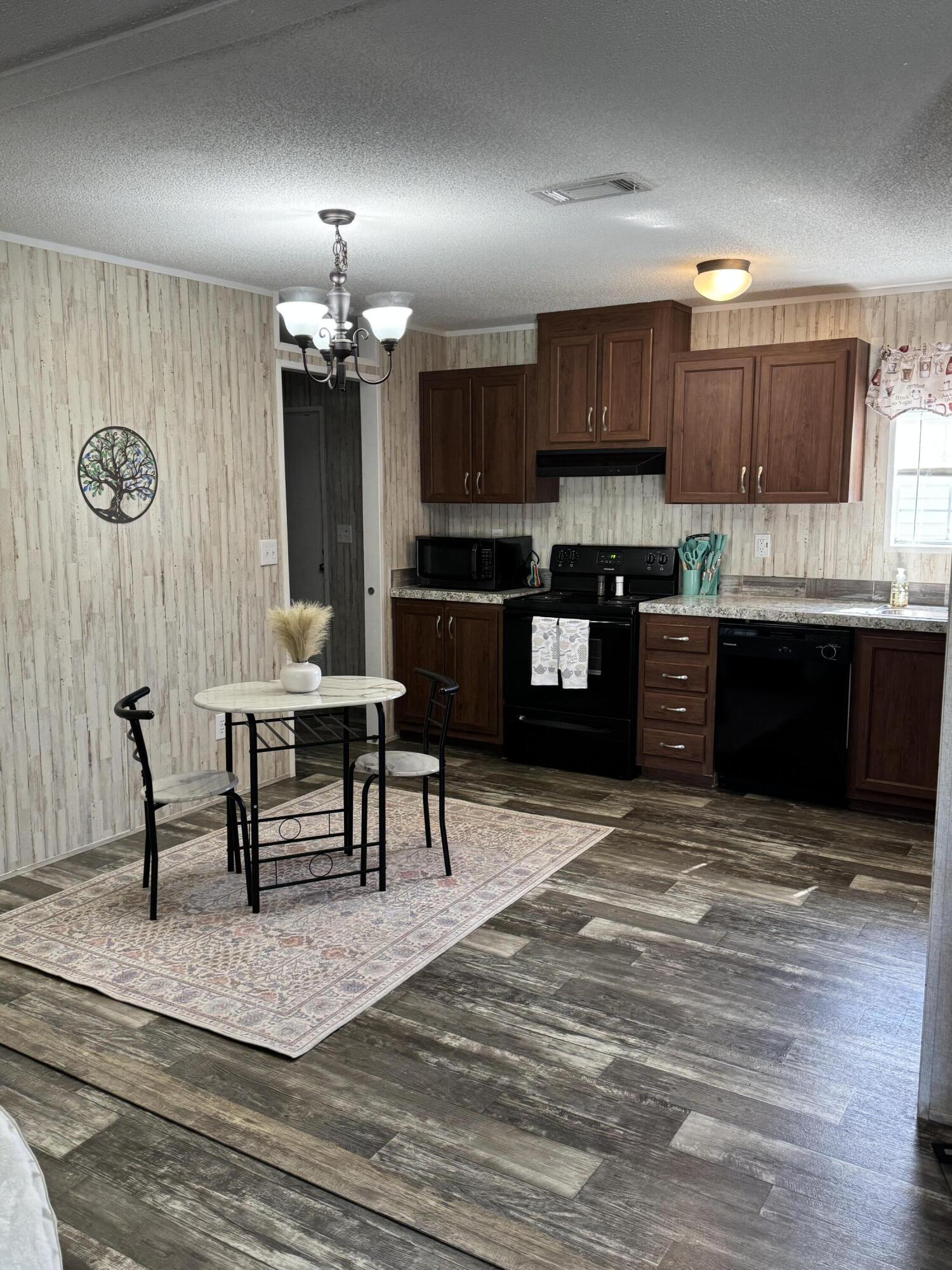 5000 Southeast Federal Highway, Unit 82 Stuart, FL 34997 - Photo 4 of 22 IMG_3355