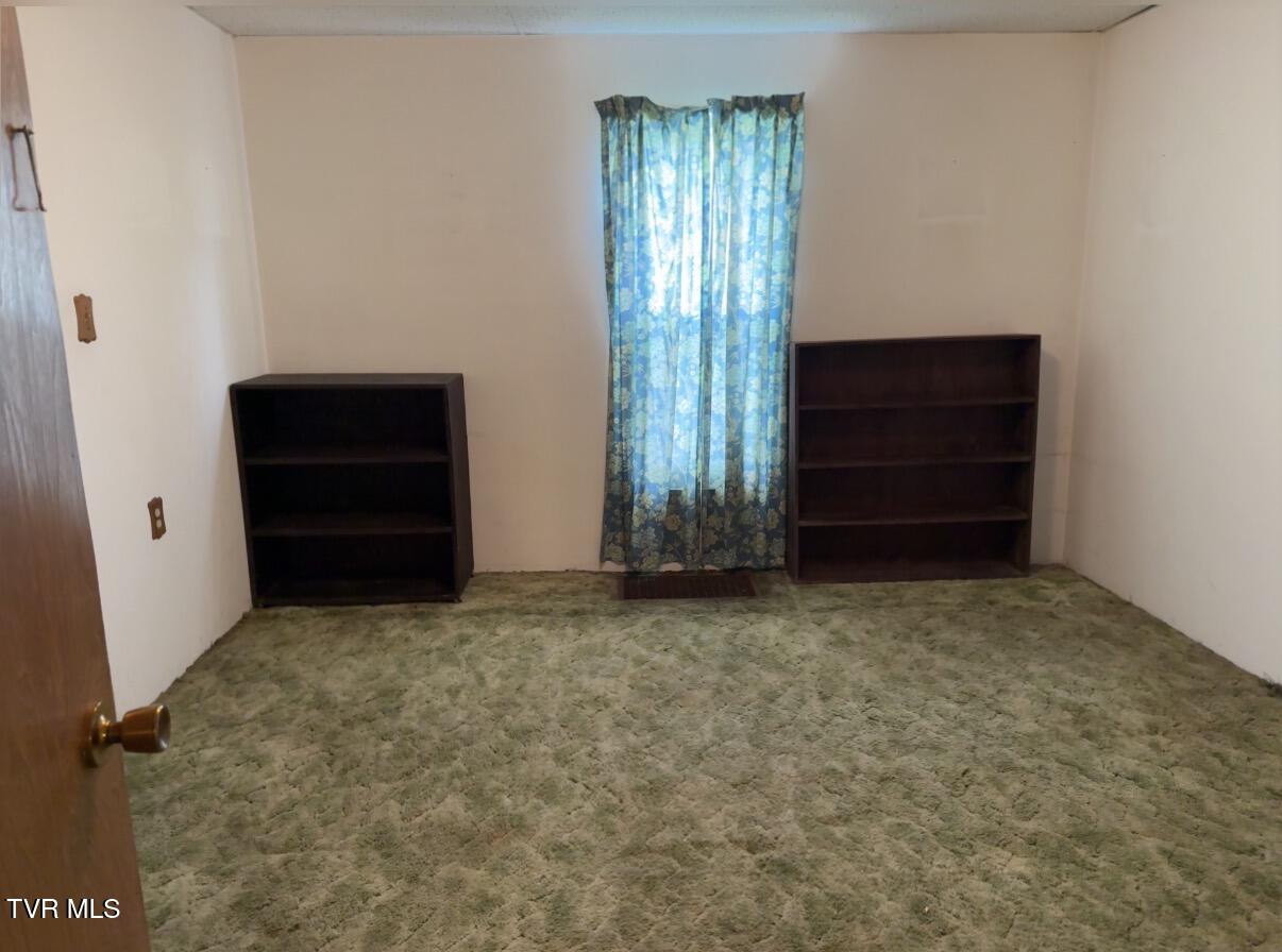 1506 Pittstown Road Bristol, VA 24201 - Photo 13 of 19 IMG_8279