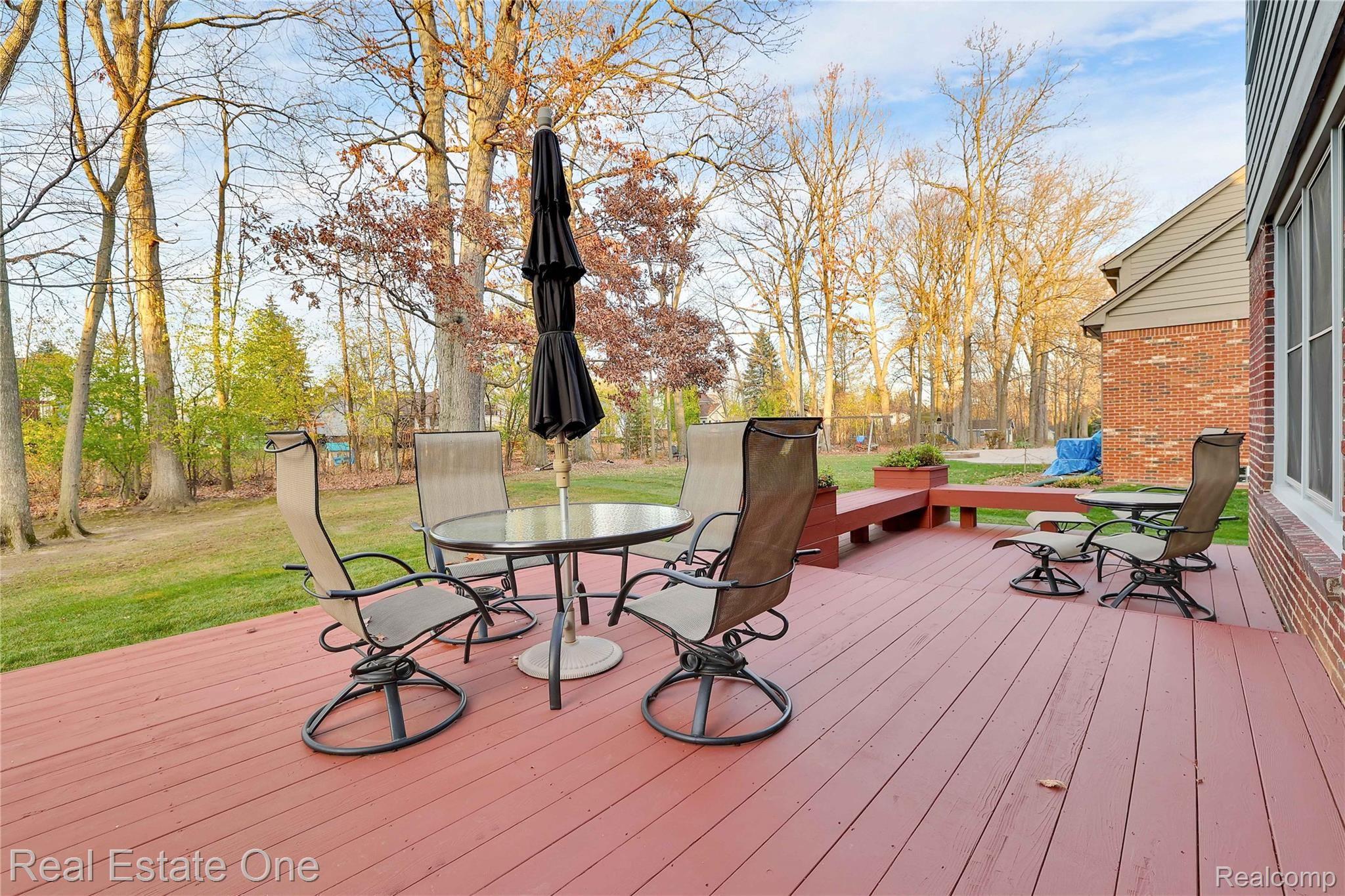 710 Lake Ridge Road Rochester, MI 48307 - Photo 32 of 36 AY2A5179.jpg