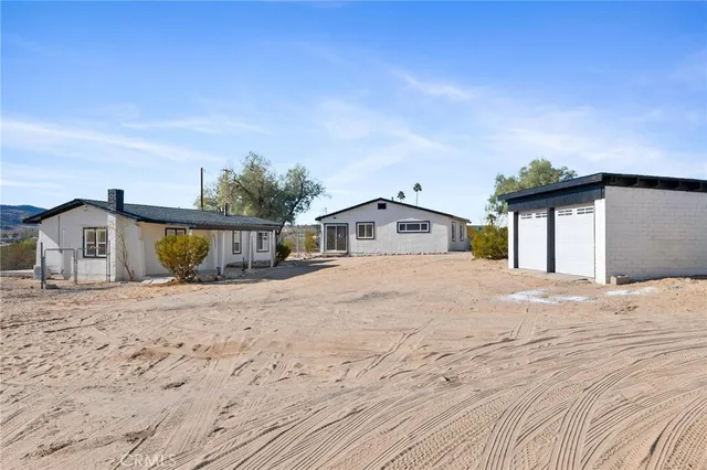 $369,000 | 72555 Nicholson Drive, Twentynine Palms, CA 92277