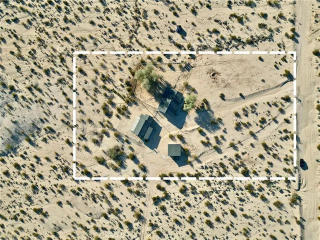 $369,000 | 72555 Nicholson Drive, Twentynine Palms, CA 92277