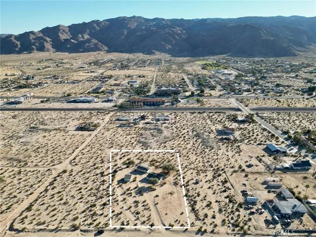 $369,000 | 72555 Nicholson Drive, Twentynine Palms, CA 92277