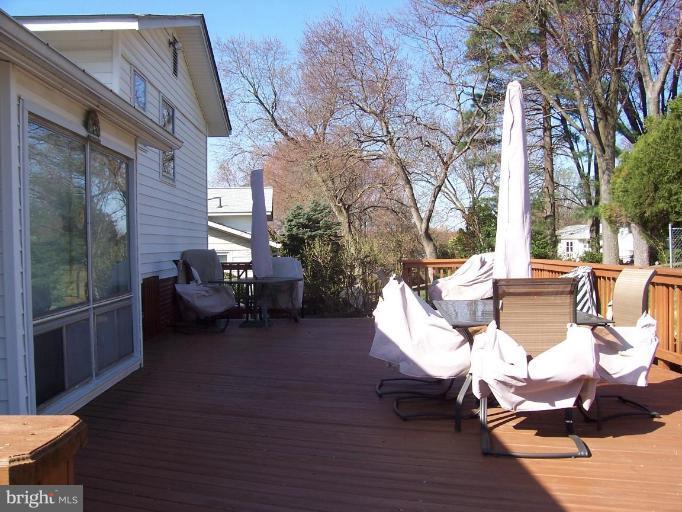 4103 Weller Road Silver Spring, MD 20906 - Photo 4 of 21 Deck