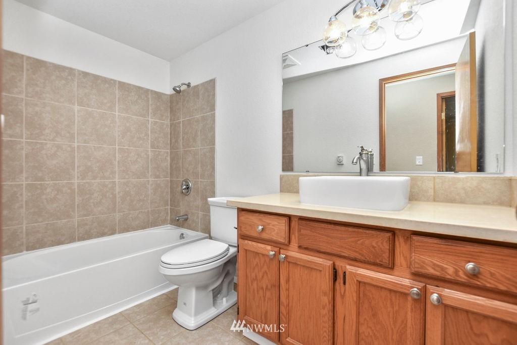 14215 Vail Road Southeast Yelm, WA 98597 - Photo 13 of 25 Gallery Image 13