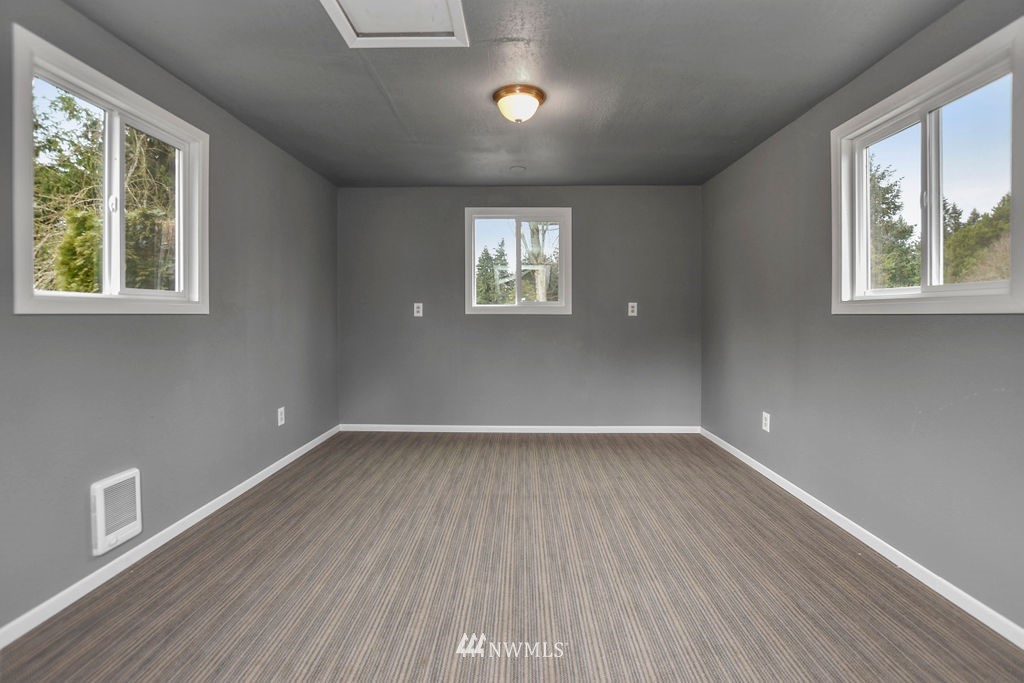 14215 Vail Road Southeast Yelm, WA 98597 - Photo 22 of 25 Gallery Image 22