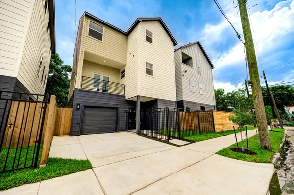 $365,000 | 3404 Rawley Street, Houston, TX 77020