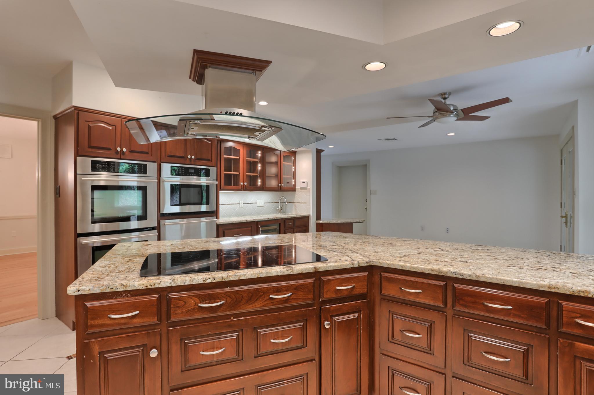 88 Laurel Ridge Road Hershey, PA 17033 - Photo 11 of 44 Upgraded appliances